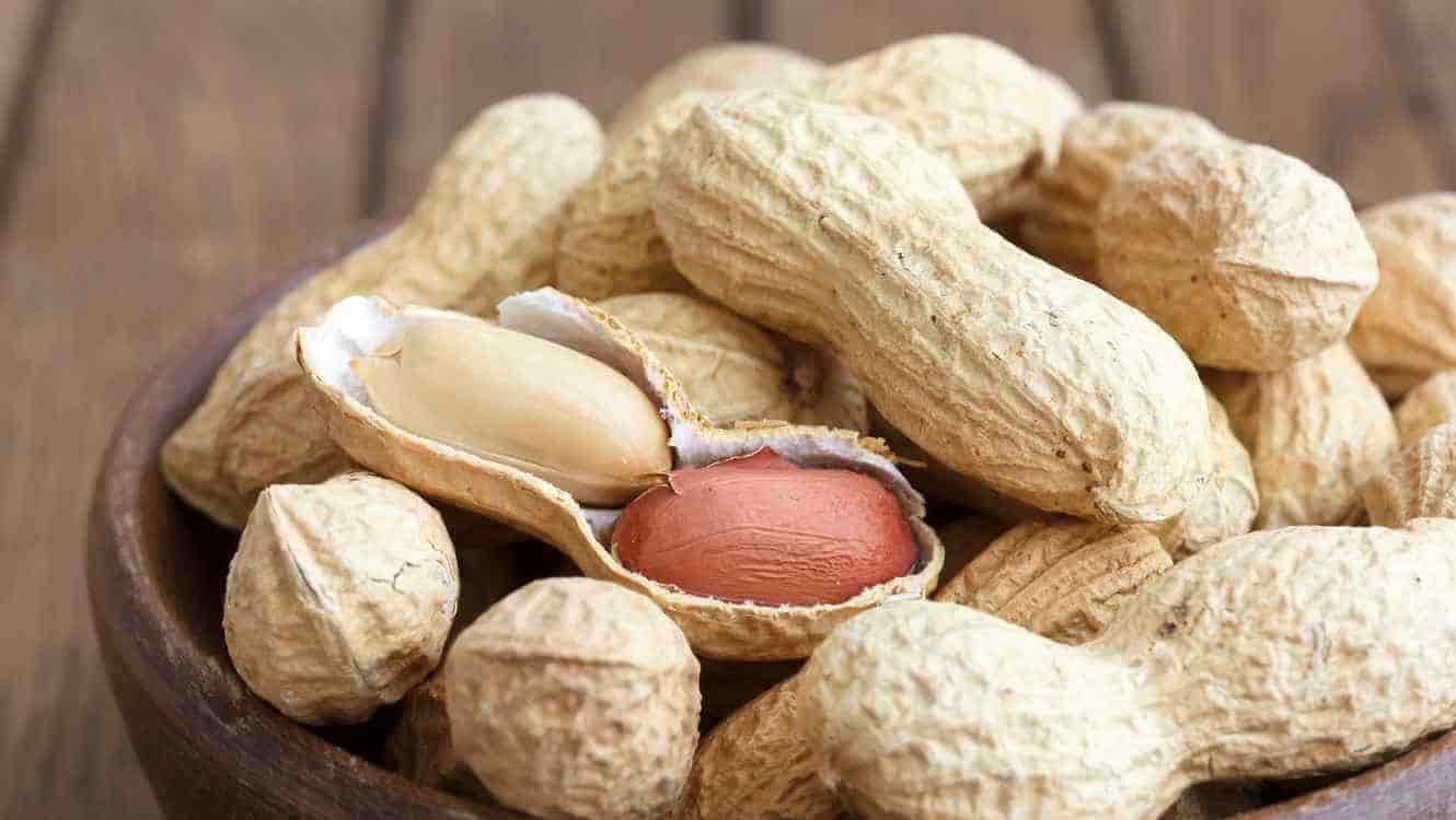 9 beneficios de comer cacahuates