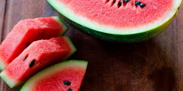 5 frutas que ayudan a bajar de peso