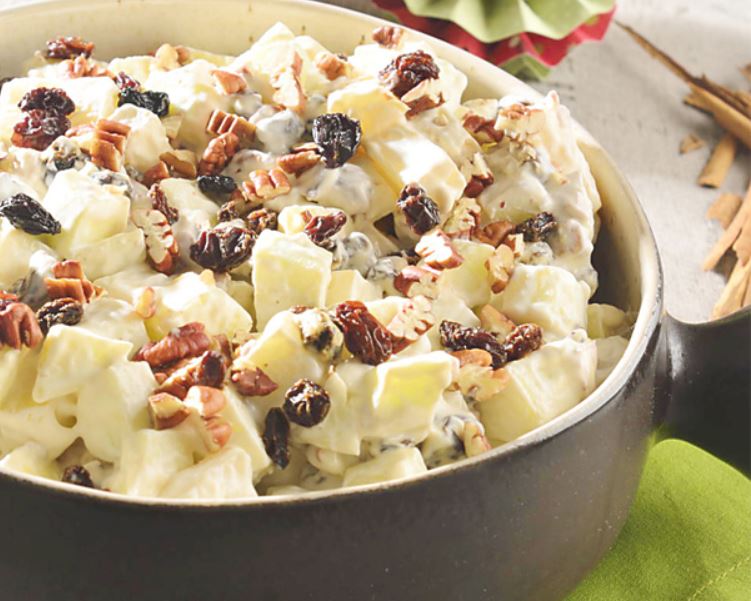 ¿Cómo se hace la ensalada de manzana navideña?