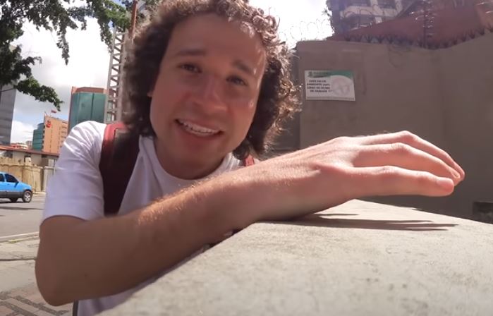 FOTOS | Los influencers que sí fueron a la universidad